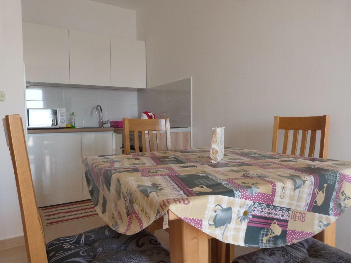 Maria Apartments Starigrad Paklenica Exterior photo