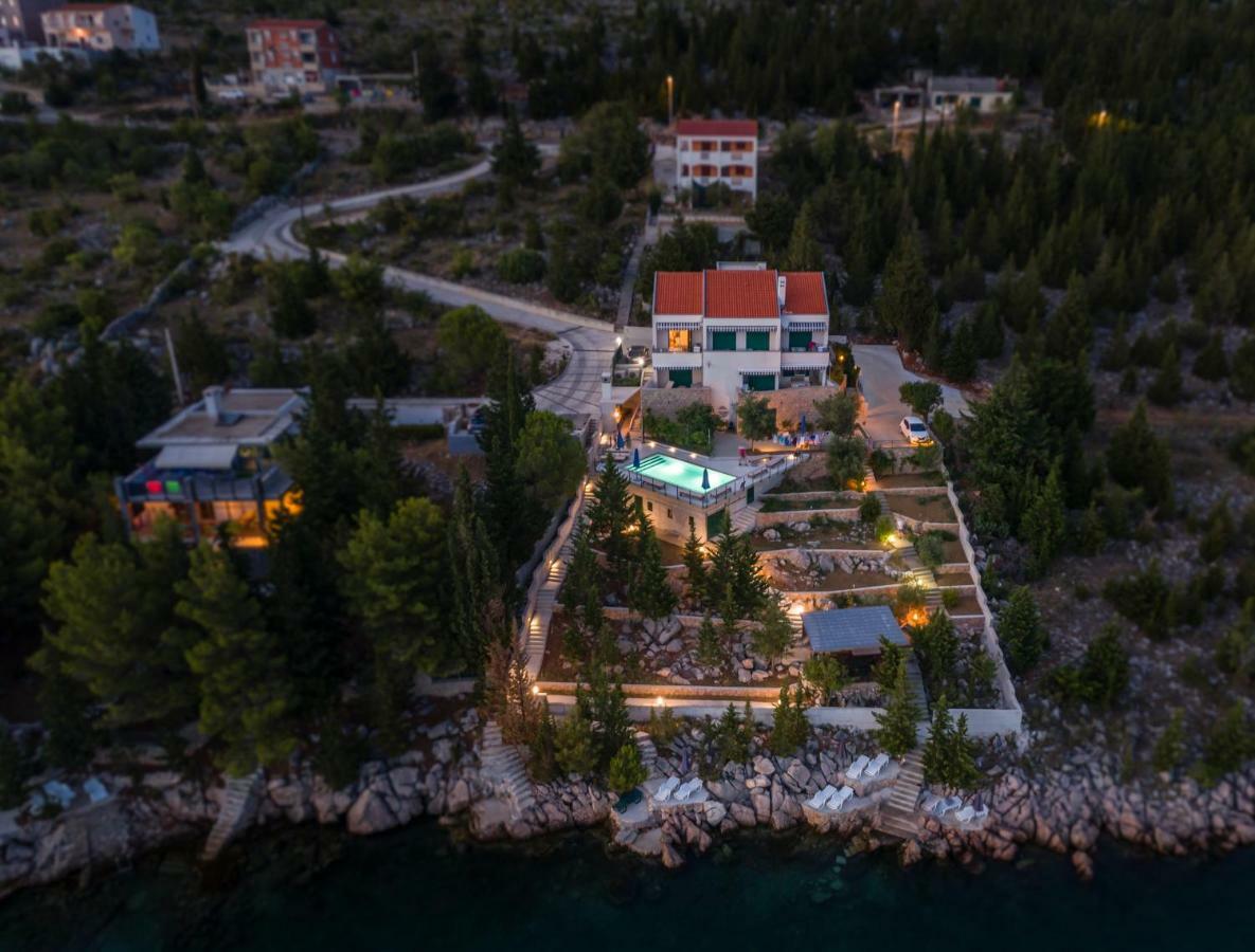 Maria Apartments Starigrad Paklenica Exterior photo